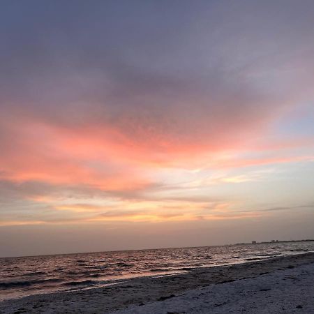 Aparthotel Always Summer On A White Sandy Beach Fort Myers Beach Zewnętrze zdjęcie